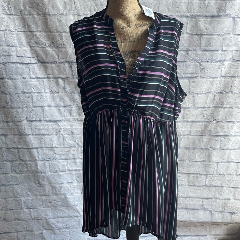 NEW Long Sleeveless Blouse